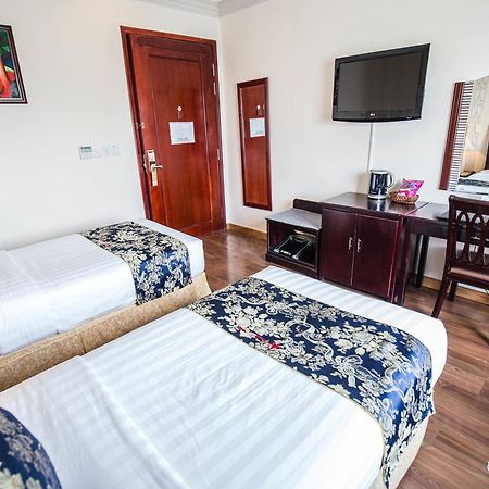 Golden Central Hotel Saigon Хошимин Экстерьер фото